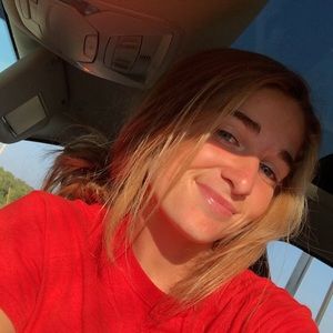 Meet your Posher, Caroline